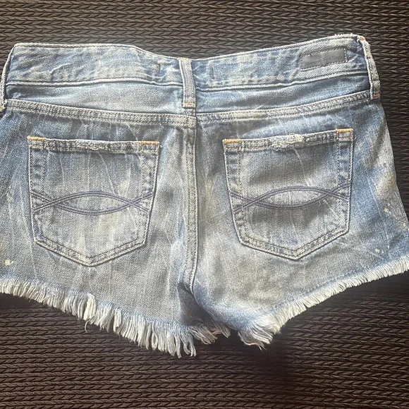Jean Shorts - Picture 4 of 9